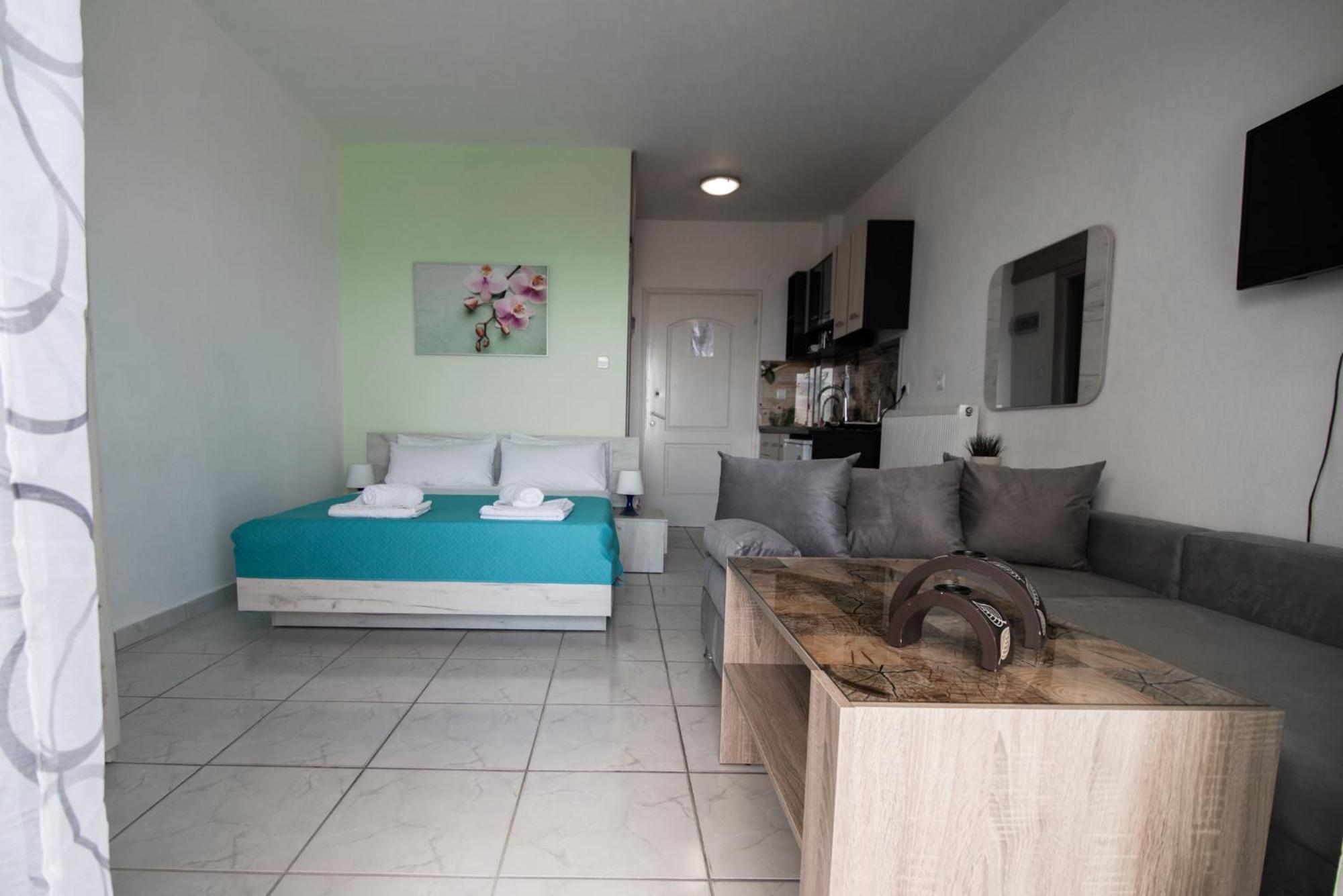 Dias Apartments Mola Kalyva Luaran gambar