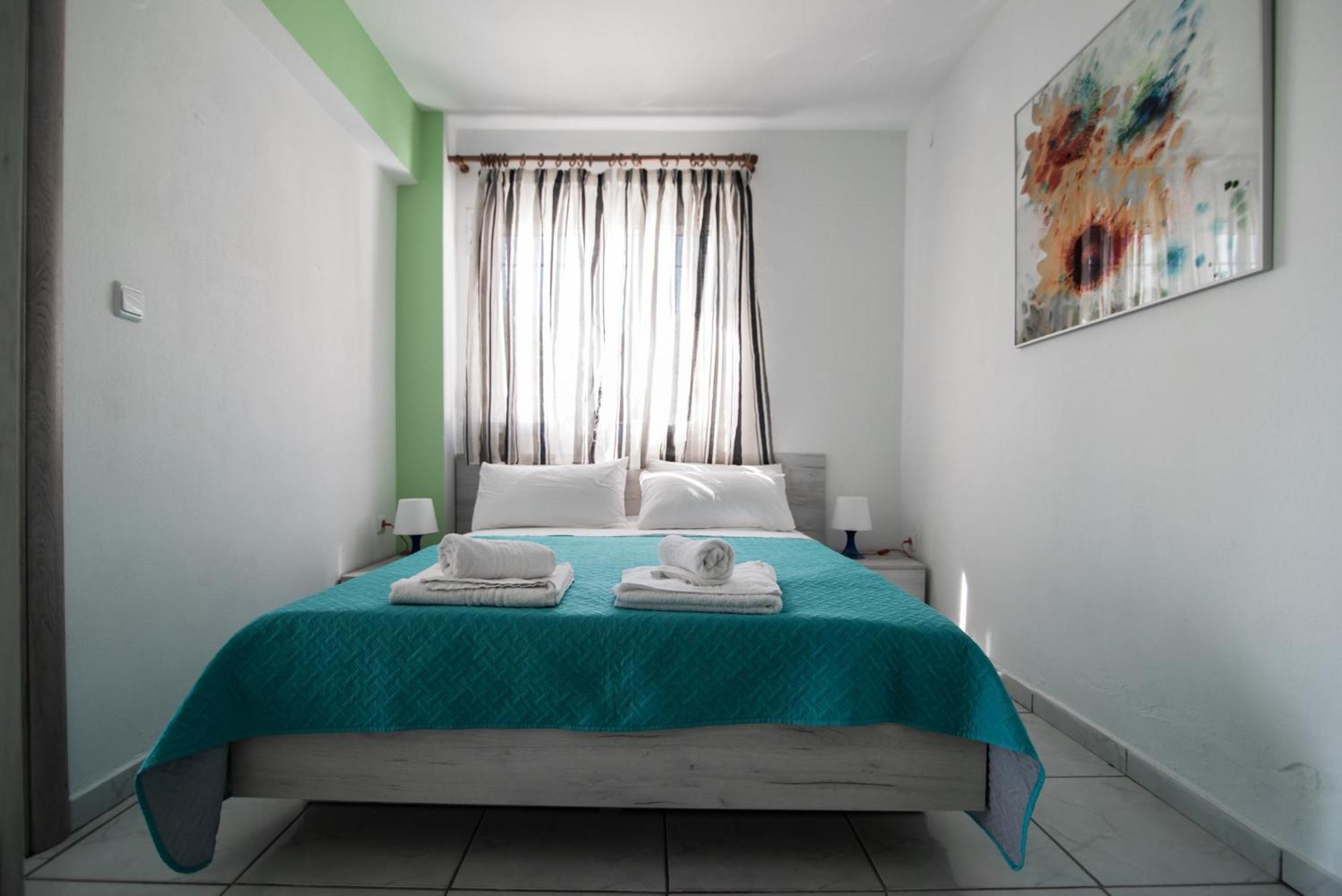 Dias Apartments Mola Kalyva Luaran gambar