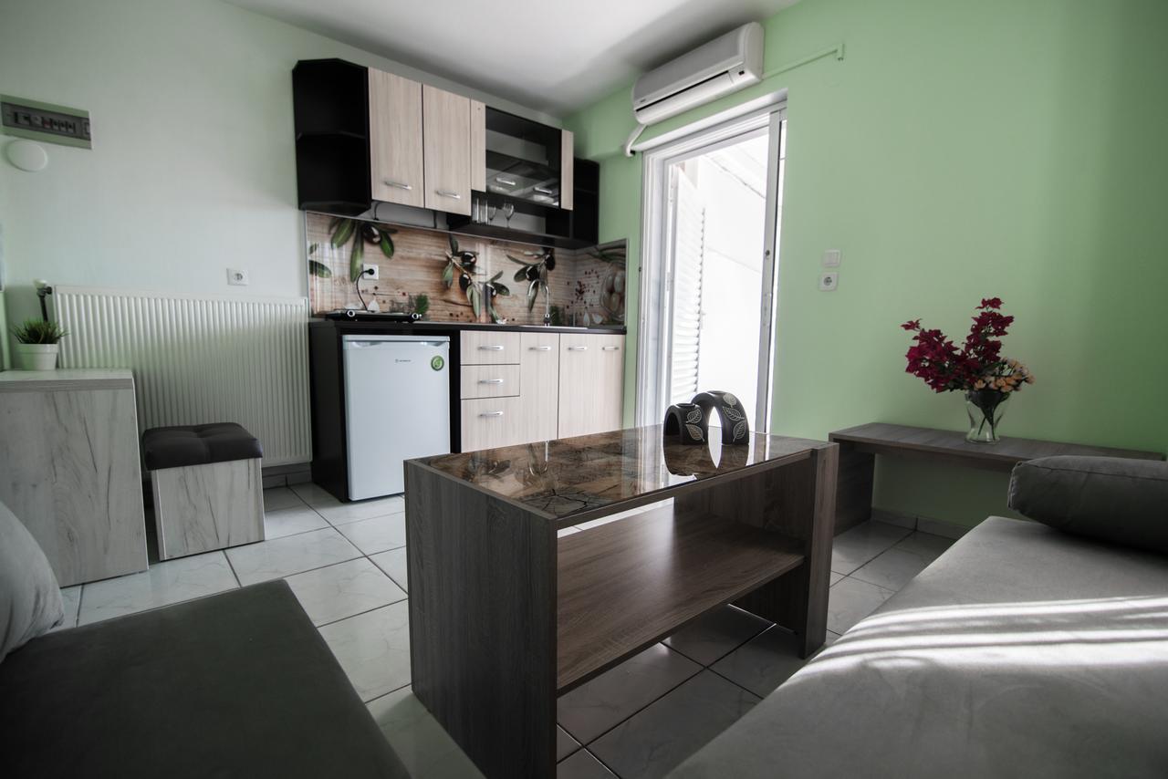 Dias Apartments Mola Kalyva Luaran gambar