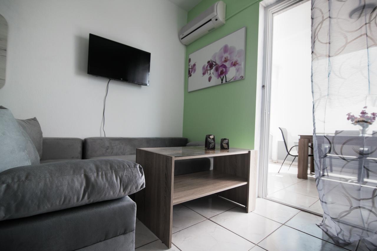 Dias Apartments Mola Kalyva Luaran gambar