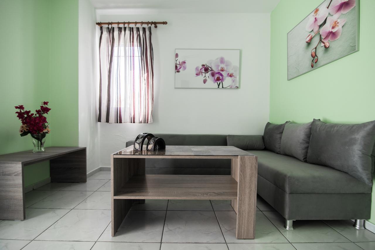 Dias Apartments Mola Kalyva Luaran gambar