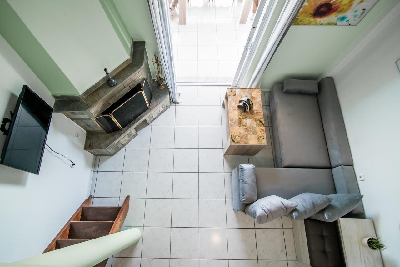 Dias Apartments Mola Kalyva Luaran gambar