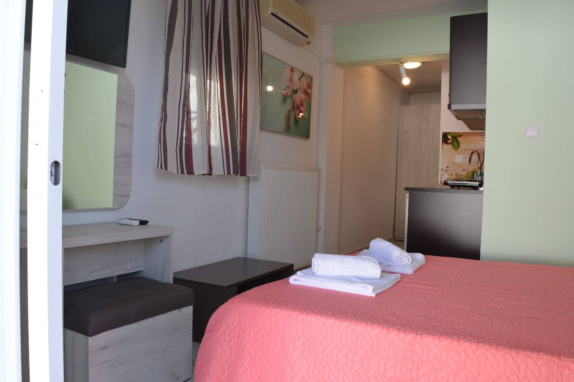 Dias Apartments Mola Kalyva Luaran gambar